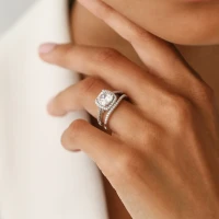 /public/photos/live/Halo set Engagement Ring-1073 (7).webp